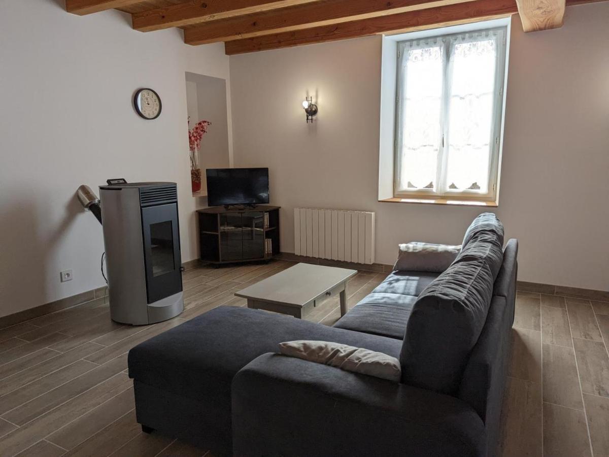 Puyreaux Maison Lumineuse Avec Cour Privative, Proche Sites Culturels, Tout Confort, Equipe Bebe, Wifi Inclus - Fr-1-653-98 מראה חיצוני תמונה